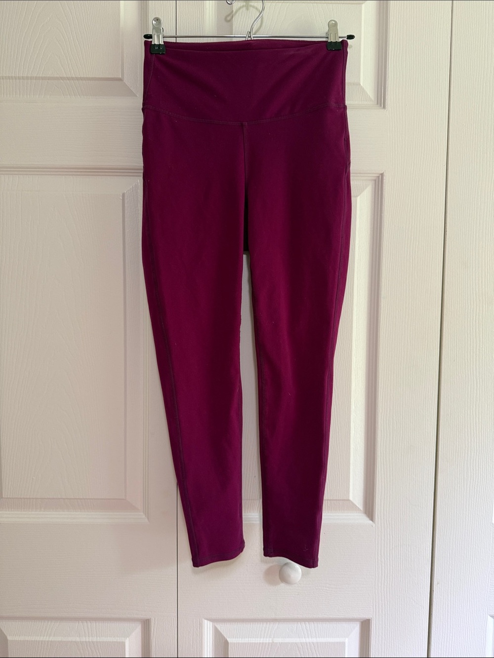 GAP High-Waist Deep Plum Leggings